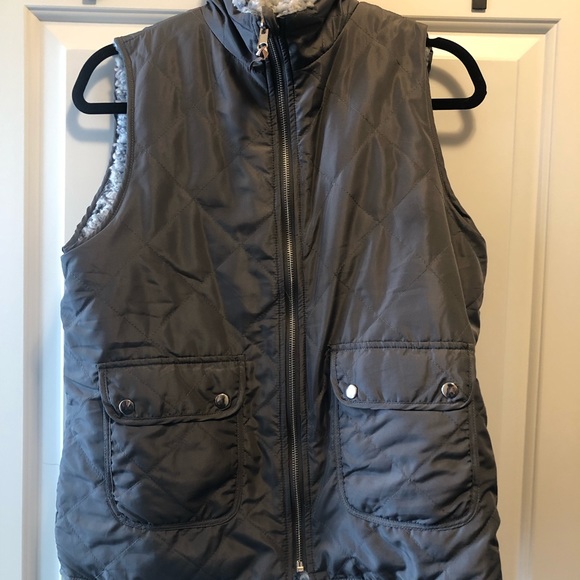 Reversible grey vest - Picture 2 of 2